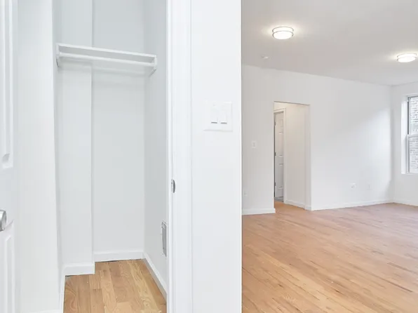 1069 Grant Avenue image 35 of 56