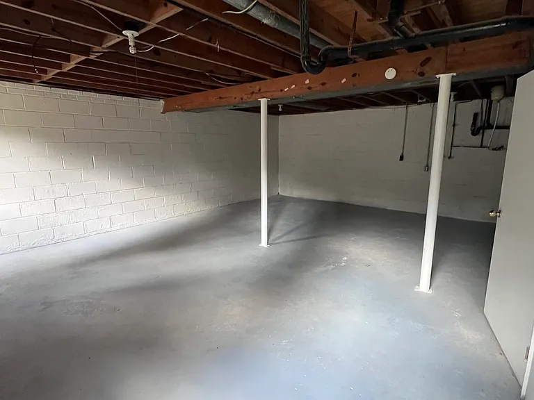 2909 Woodhill Ln — Photo 25