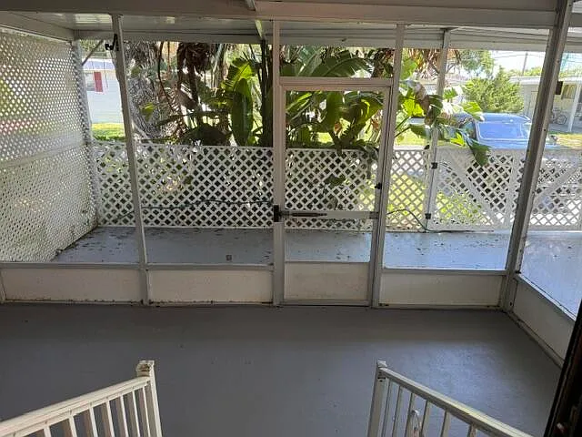 2 bed, 2.0 bath, 900 sqft, $1,550 — Photo 2
