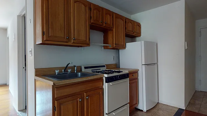 Rented by Bond New York | media 25