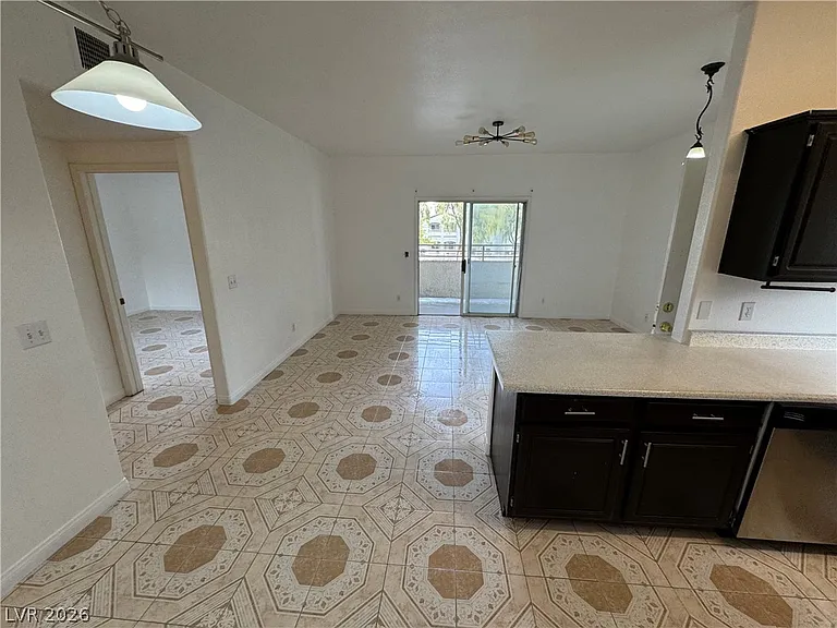 5655 E Sahara Ave #2008 — Photo 8