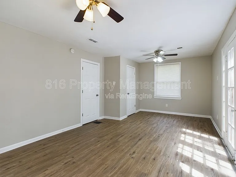 5218 Highland Ave — Photo 24