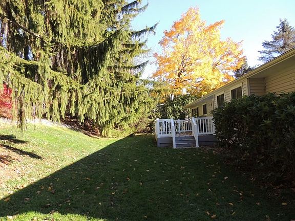 4th image of 3717 Wildwood Dr