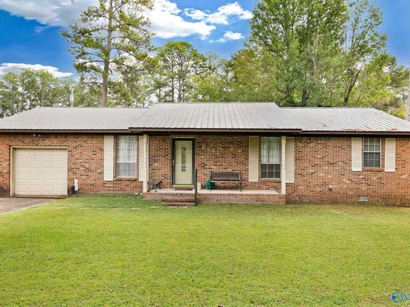6141 Sherry Dr, Guntersville, AL 35976