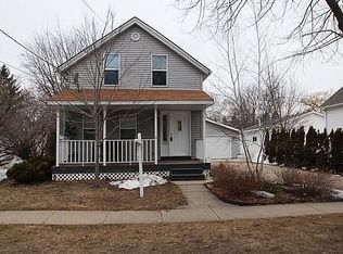 328 Waterloo St, Columbus, WI 53925