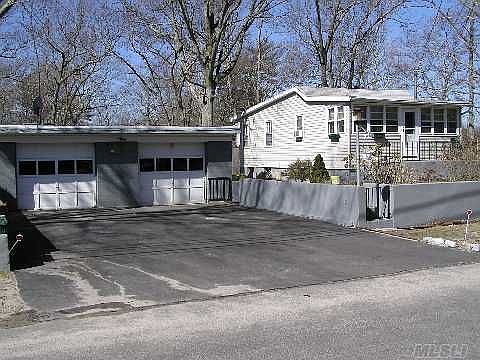 Oak Ave