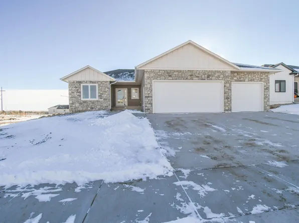 8421 E Spearfish Ct, Sioux Falls, SD 57110