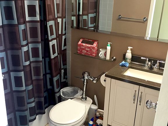 3rd image of 3550 N Lake Shore Dr APT 02214A