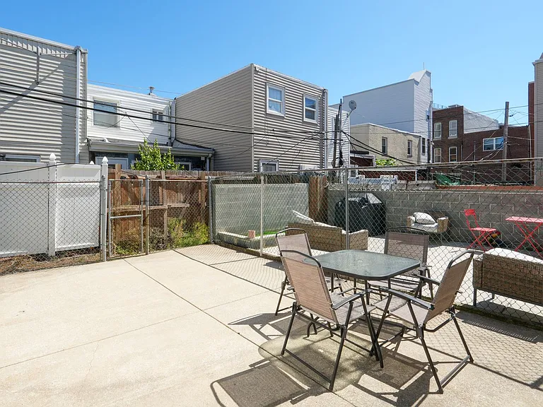 217 Moore St — Photo 18