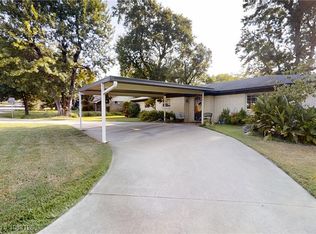 904 5th Ter, Barling, AR 72923