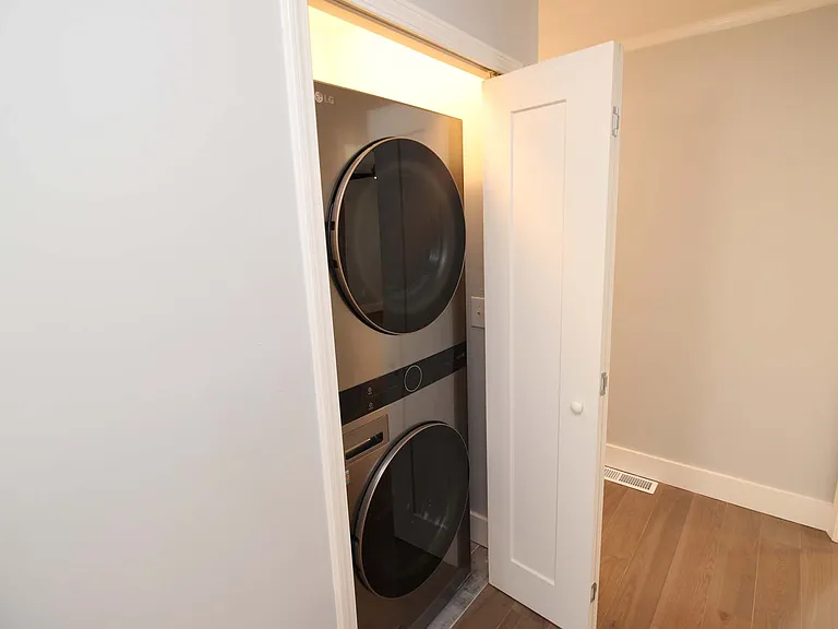 127 Marona St NE — Photo 23