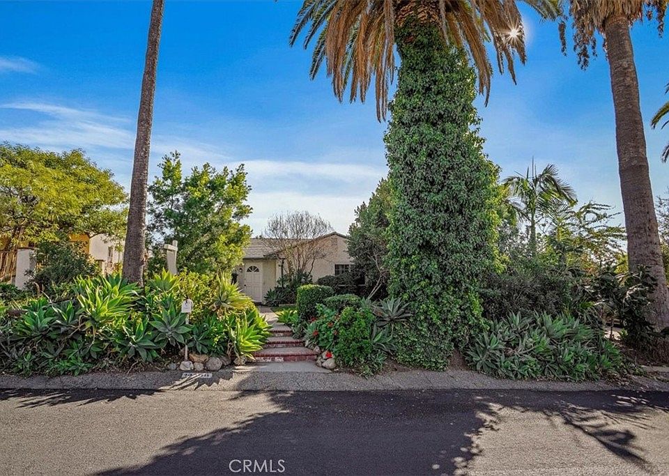 1st image of 13368 Astoria St