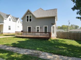 1006 McClellan St, Tama, IA 52339