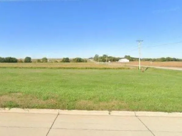 601 Van Buren St, Shiloh, IA 50680