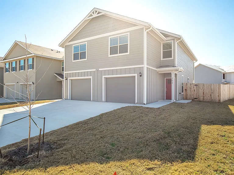7523 Gramercy Way #101 — Photo 3
