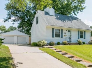 119 Heath St NW, Cedar Rapids, IA 52405