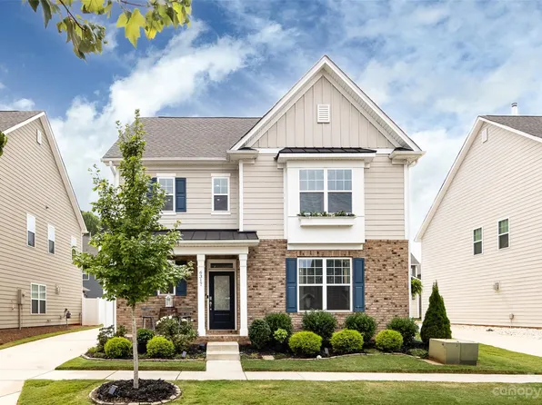 6317 Kennard Dr, Charlotte, NC 28216