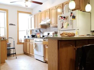 3018 44th St APT 1R, Astoria, NY 11103