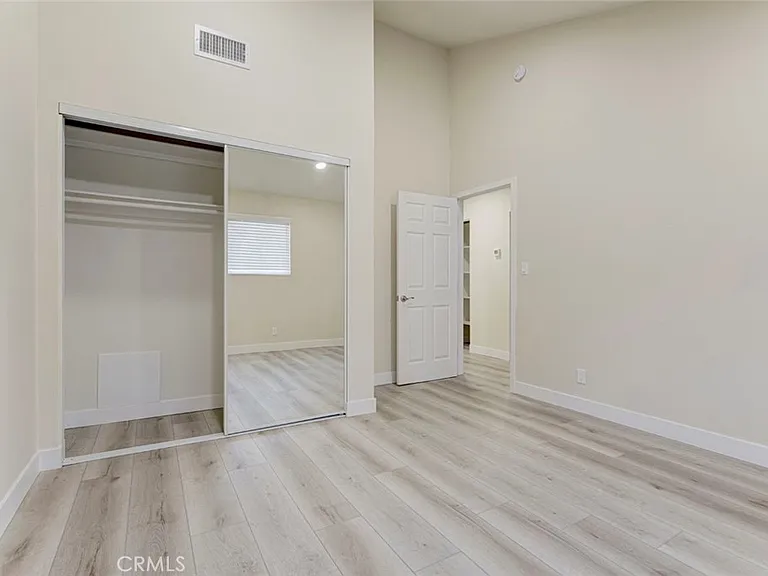 7409 Woodman Ave — Photo 26