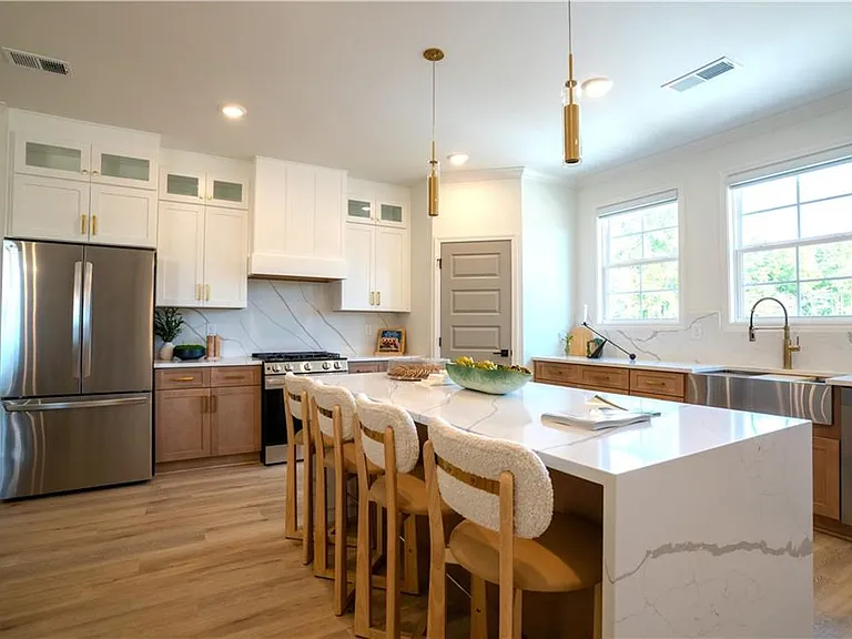 1325 Sydney Dr #5 — Photo 9
