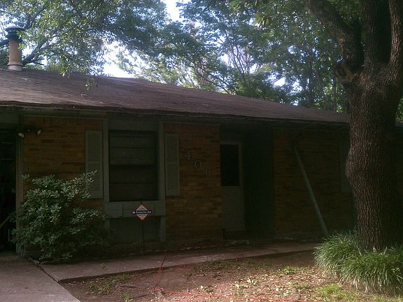 2nd image of 406 E Grenoble Dr