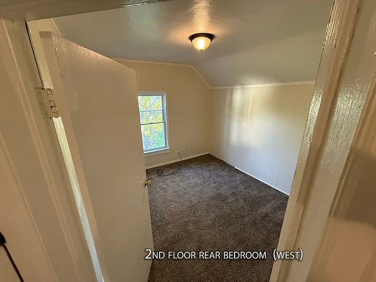 47 Priscilla St — Photo 8