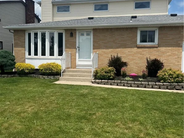 80 Knollwood Dr, Cheektowaga, NY 14227