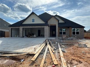 2101 Crandall Rd, Pea Ridge, AR 72751