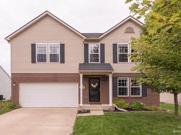 8528 Hawthorn Hl, Dexter, MI 48130