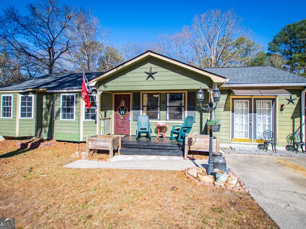 162 Parkway Cir, Villa Rica, GA 30180