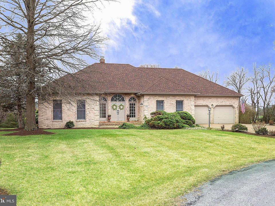 593 Roberts Rd, Toms Brook, VA 22660 Zillow