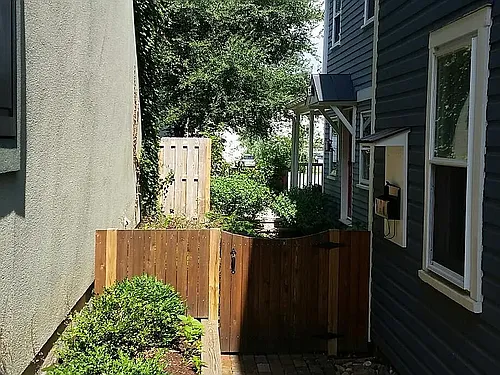 317 S Loudoun St #2 Photo 1