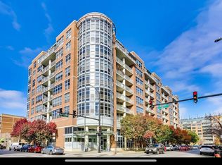 1200 W Monroe St APT 804, Chicago, IL 60607