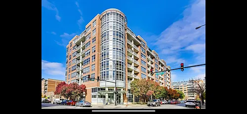 1200 W Monroe St #804 Photo 1