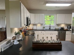 9303 Cameron Rd, Mascot, TN 37806