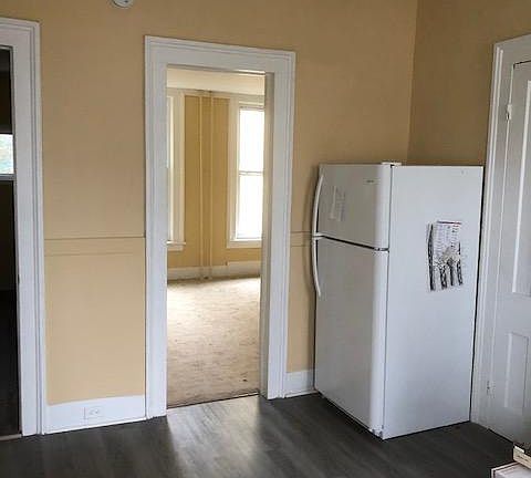 5th image of 1911 Court St #2-floor 1