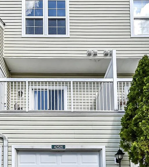 42526 Mayflower Ter — Photo 16
