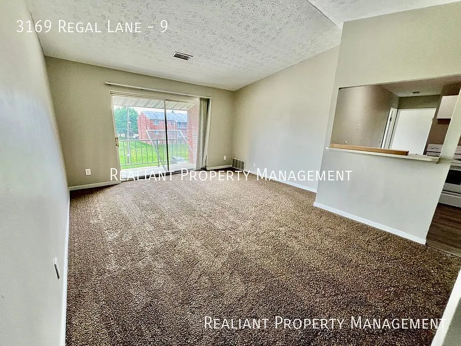 Building Photo - 3169 Regal Ln #9