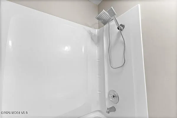 805 Arlington Dr — Photo 8