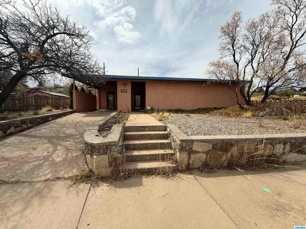 2311 N Juniper Ave, Silver City, NM 88061