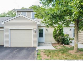55 Brookside Vlg, Enfield, CT 06082