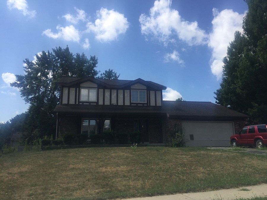 1st image of 2560 Glencairin Dr NW