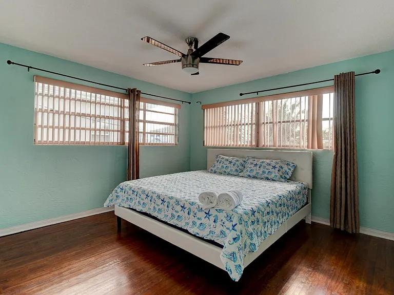 2035 Schulte Ave #1 — Photo 1