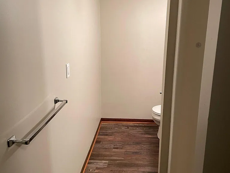 2510 Woodcliff Ave SE — Photo 17
