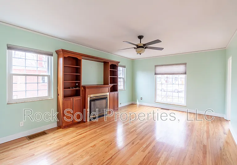 219 W 4th Ave — Photo 13