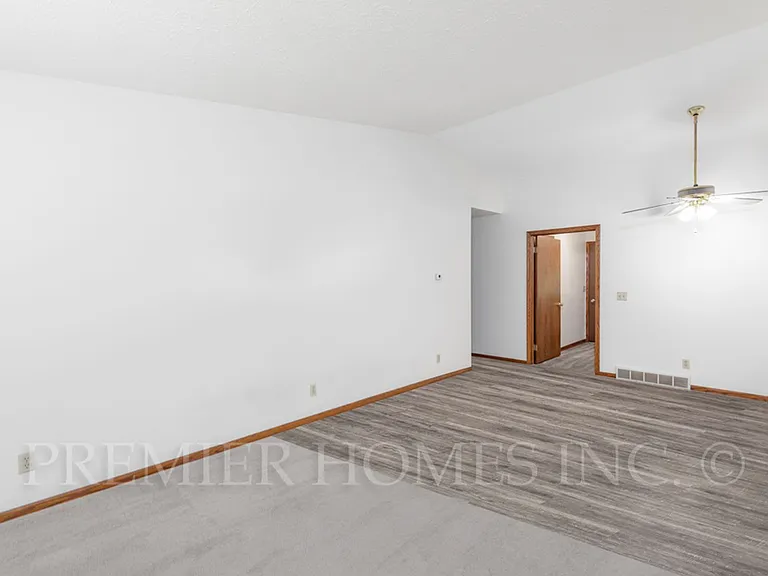 151-163 E Jones St — Photo 6