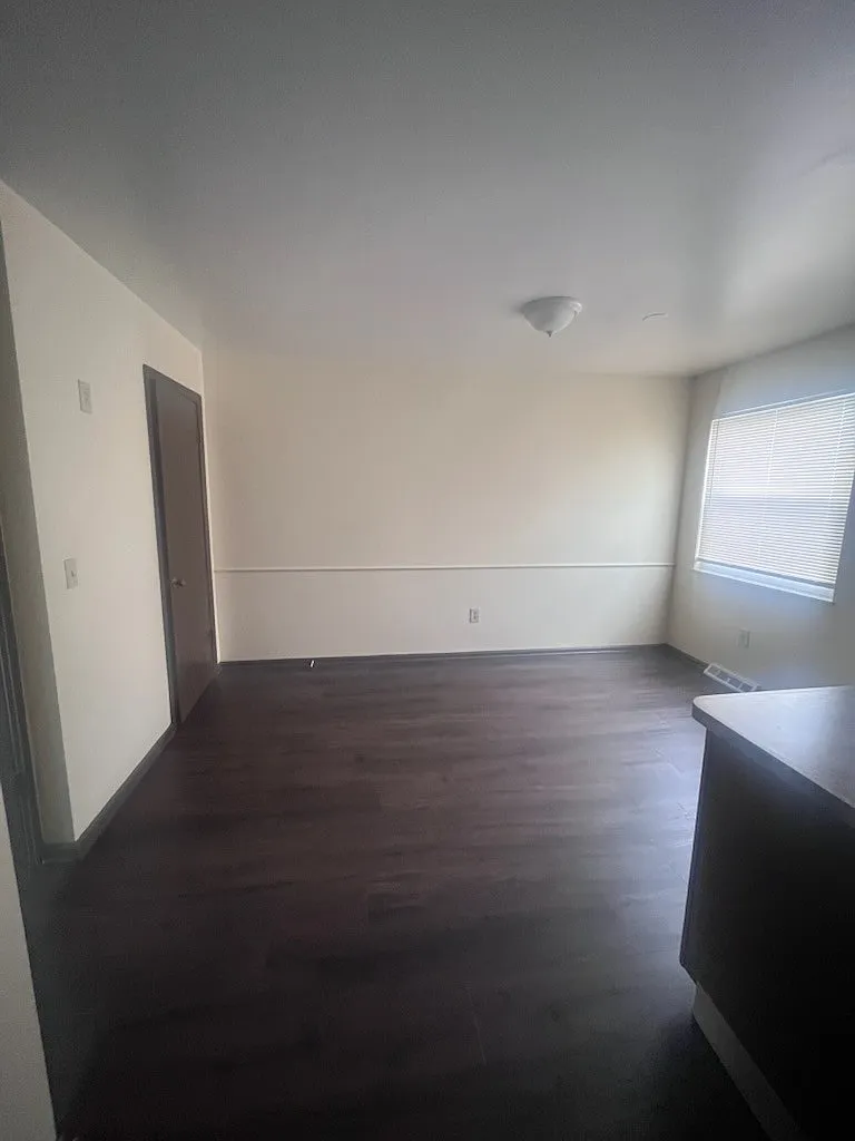 Building Photo - 1412 Bradshire Dr