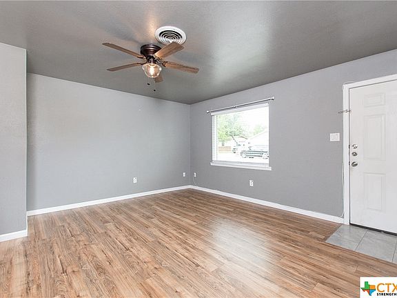 3rd image of 2407 Post Oak Ave