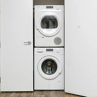 Rented by Nooklyn NYC LLC | media 30