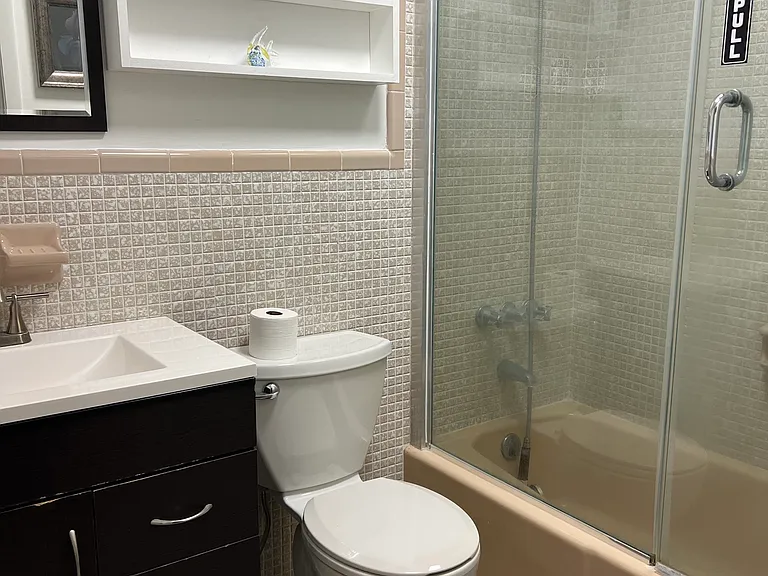 7959 Crespi Blvd #2 — Photo 11